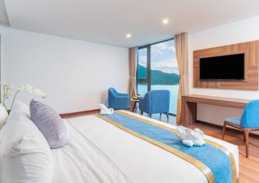 Grand Ocean Suite